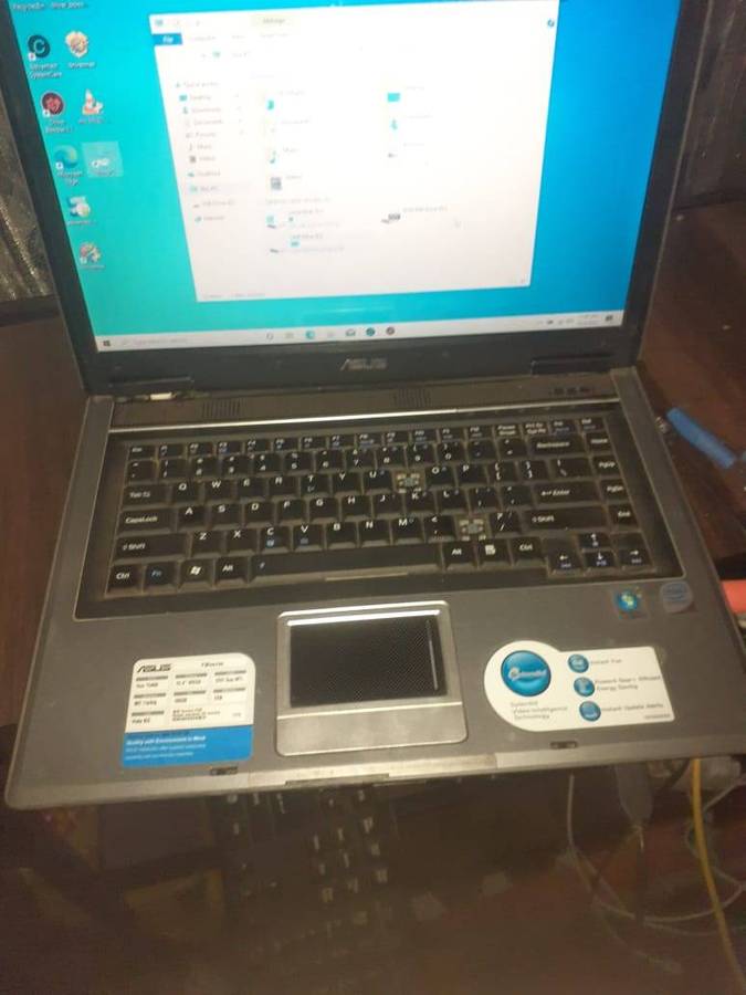 ASUS LEPTOP