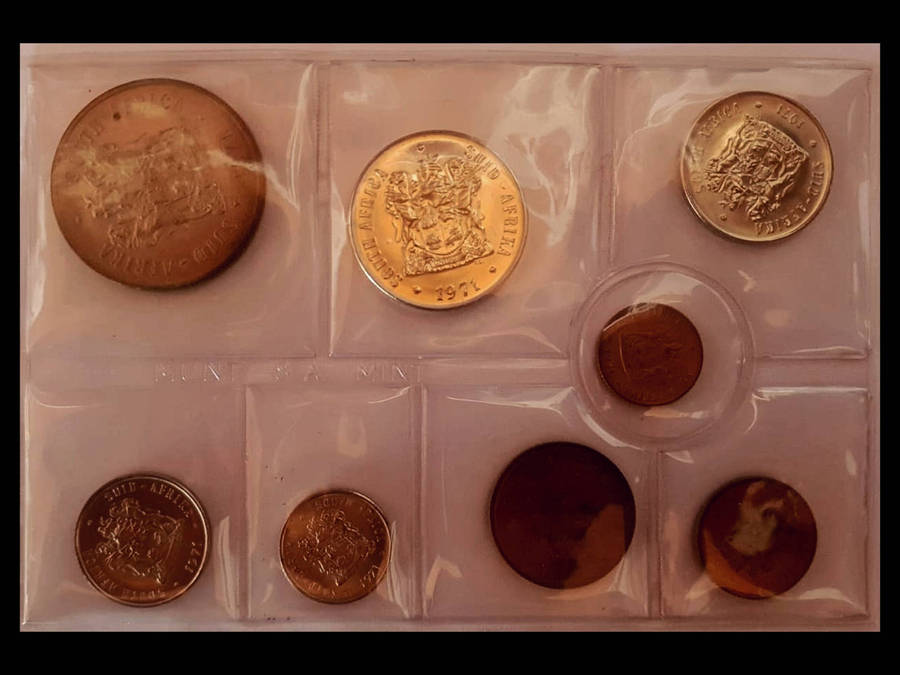 Scarce 1971 Proof Coin Set Includes Silver 1 Rand Coin Original SA Mint Packaging |