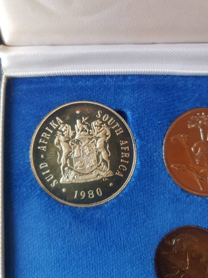 1980 South Africa 8-Coin Proof Set with Silver 1 Rand  SA Mint Presentation Case