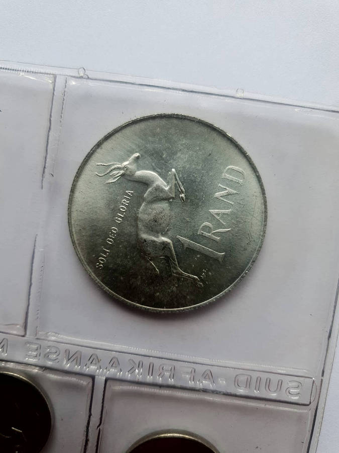 1968 South Africa Mint Set  With Silver 1 Rand  Excellent condition