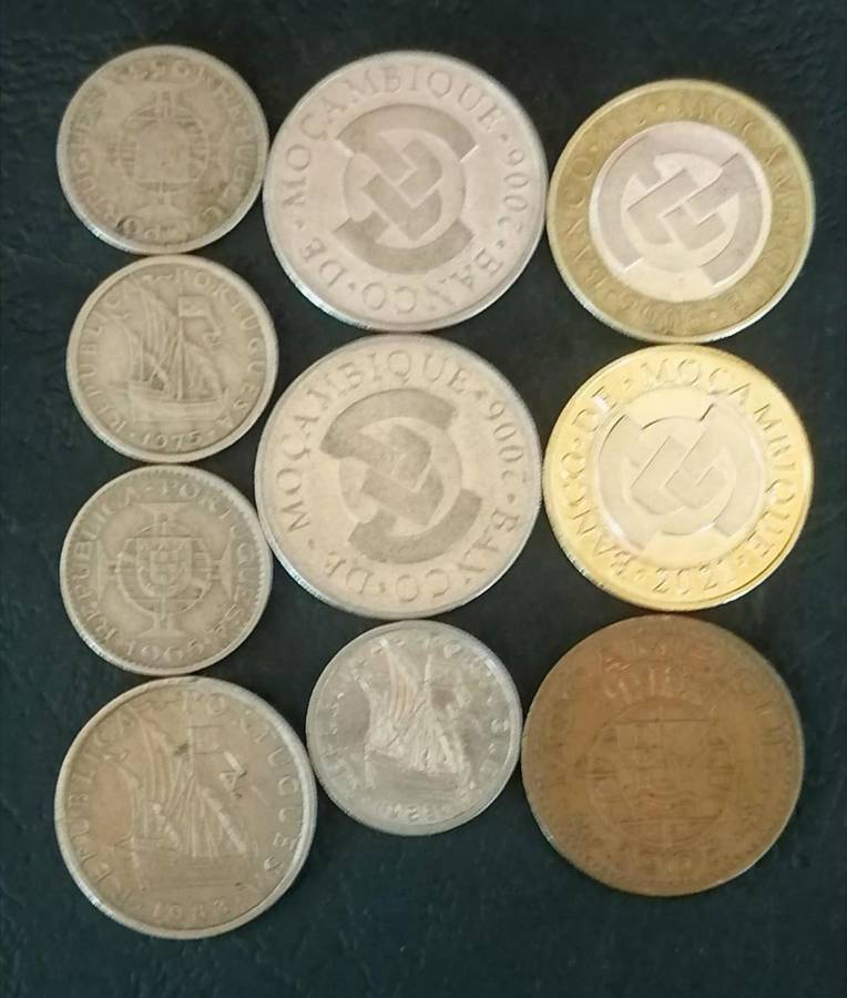 Lot of 10 Mozambique Coins  Mixed Years, Pre & Post-Independence  Collectible World Coins