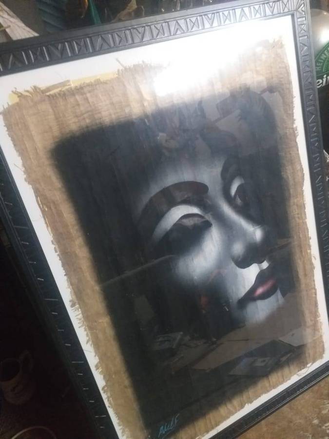 beautiful large framed art piece in glass/wood frame 1.09m x 790mm