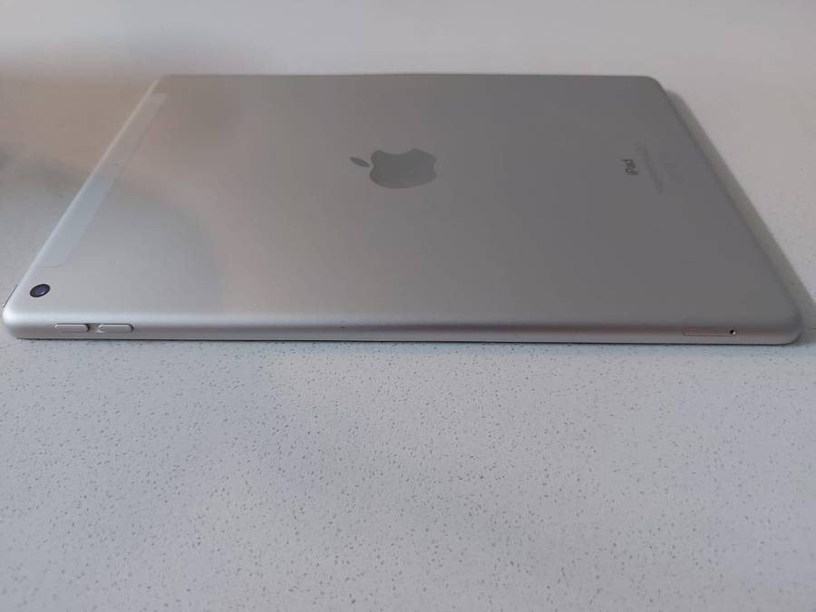 Used Apple iPad (7th Generation) model A2198 (Wi-Fi + Cellular)