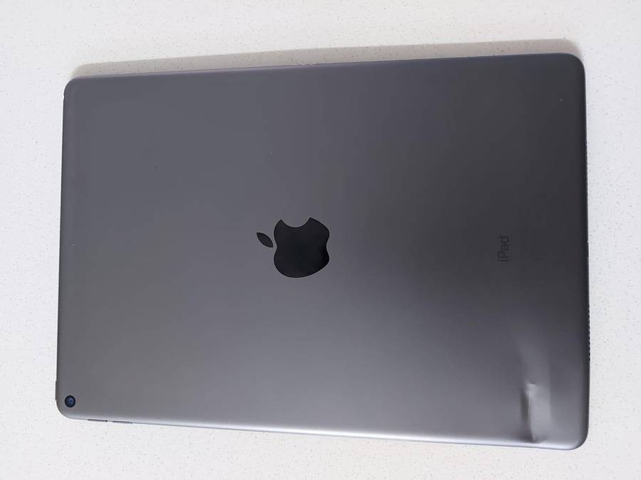 Apple iPad Air 3 A2152 for Spares or Repair