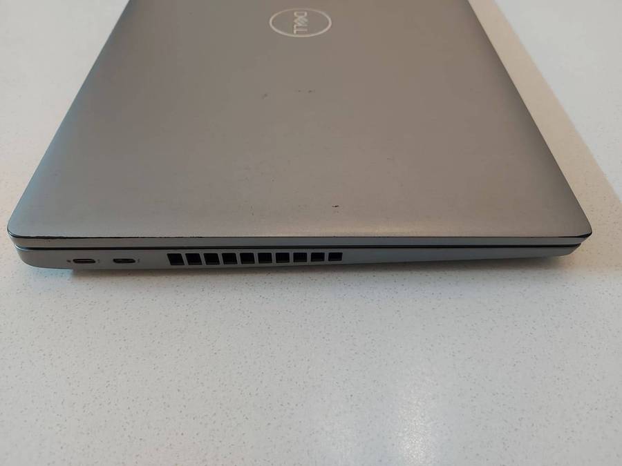 Dell Latitude 5520 15.6-inch Core i5-1135G7 @2.40GHz 16GB RAM 256GB NVMe SSD