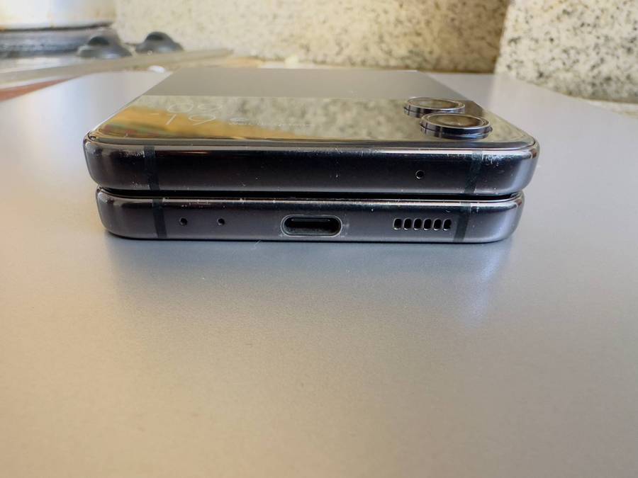 SAMSUNG ZFLIP 4 256GB