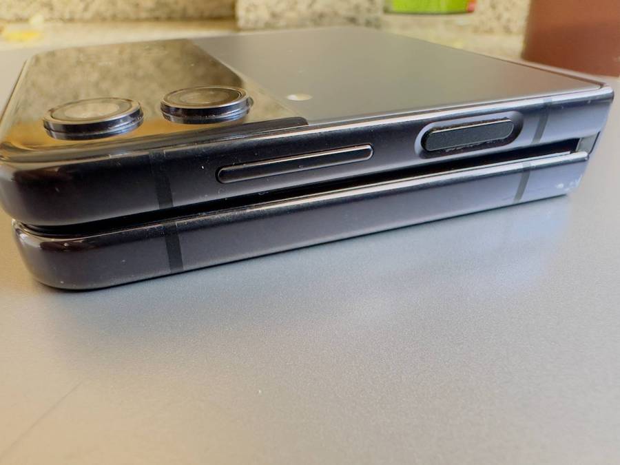 SAMSUNG ZFLIP 4 256GB