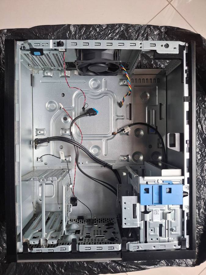 DELL optiplex 7020 mid tower PC case, with fan and optical drive