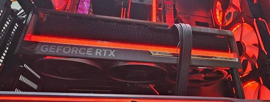 Asus Astral RTX 5080 Gpu