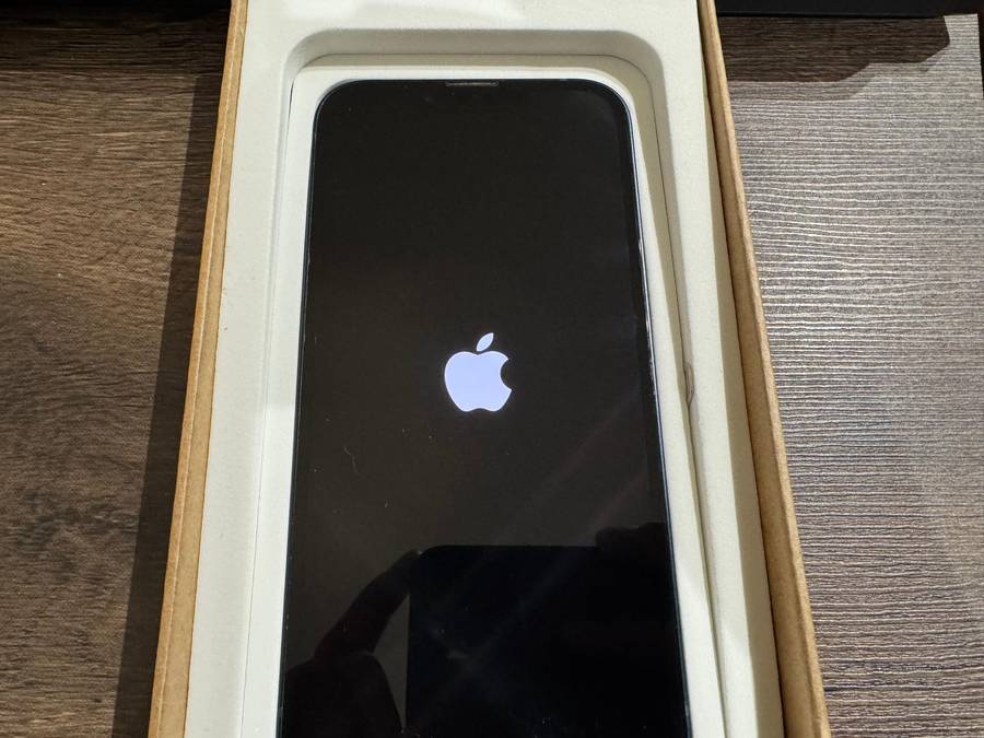 iPhone 13 128GB Midnight