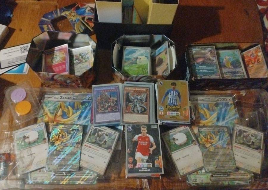 Pokemon/Yu-Gi-Oh/Soccer Cards Lot