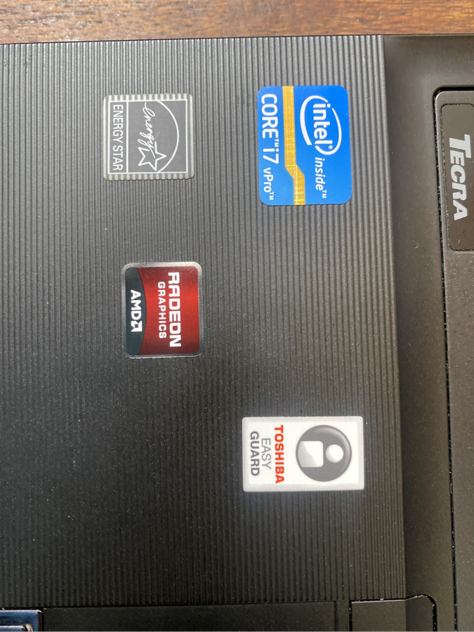 TOSHIBA CO I 7 LAPTOP