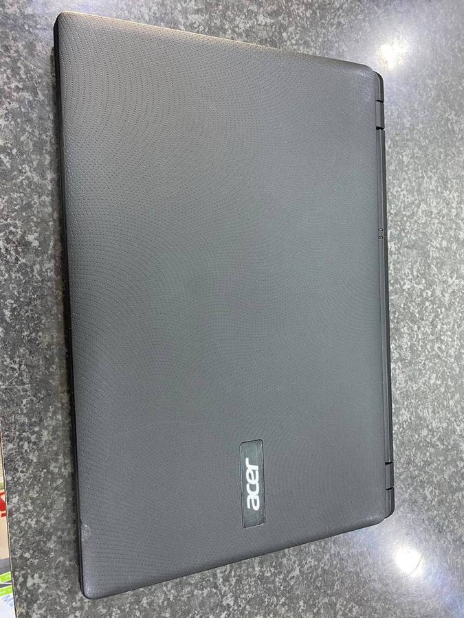 Acer Aspire E15 | Celeron 2957U, 4GB Ram, 500GB SSD, 15.6' LCD, DVD, Webcam