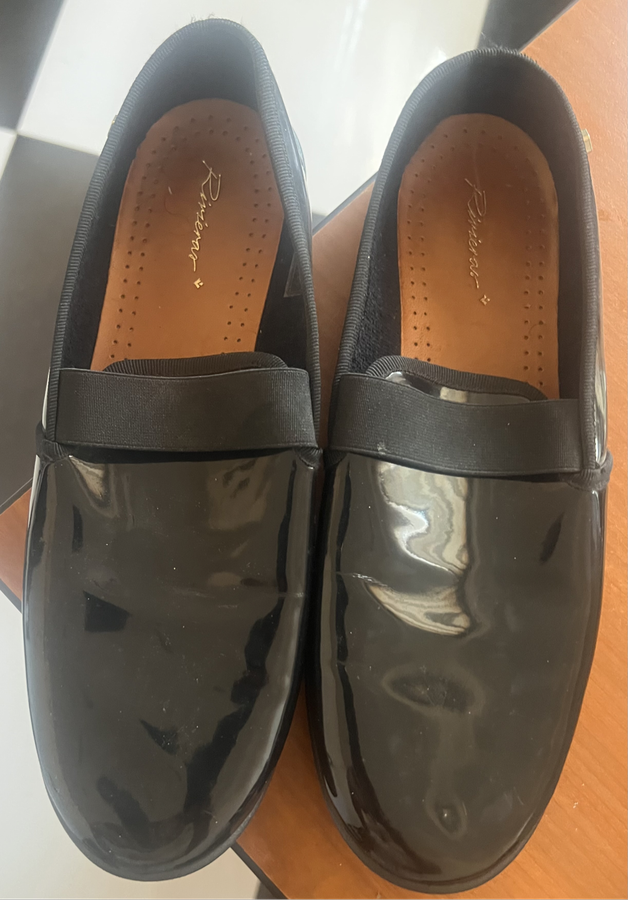 ORIGINAL RIVIERA MENS SLIP ON SHOES SIZE 9