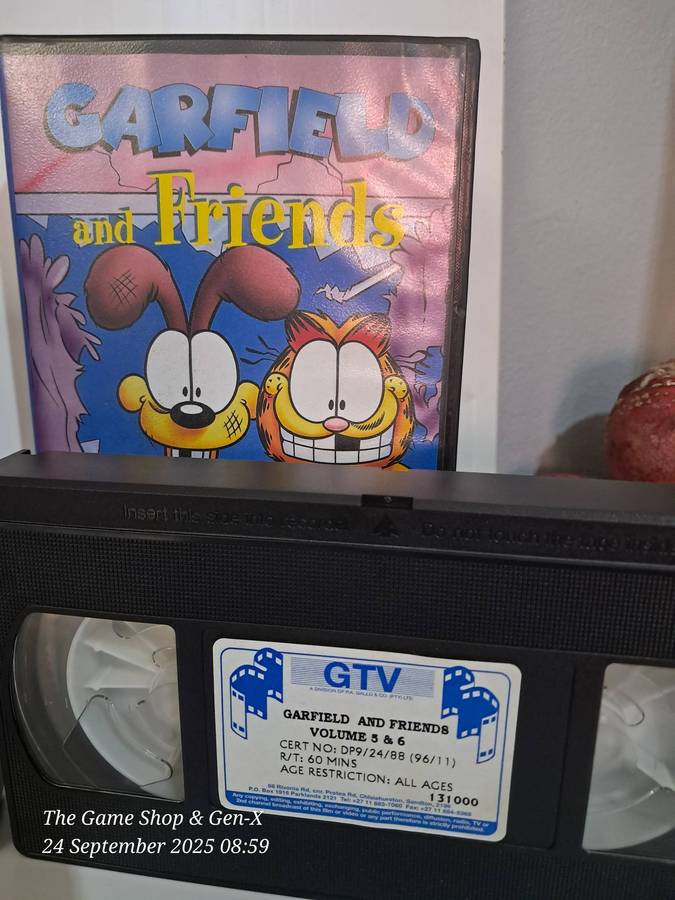 VHS:  Garfield & Friends Volume 1 -12 1997/1998