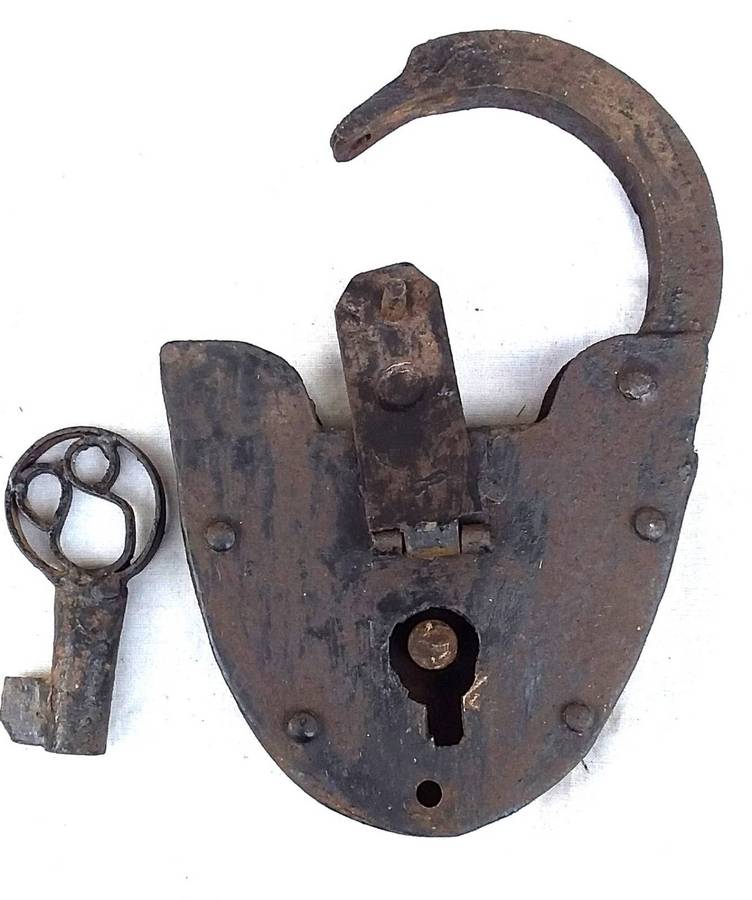 Antique Early 1800's Blacksmith Forged Steel Padlock with key