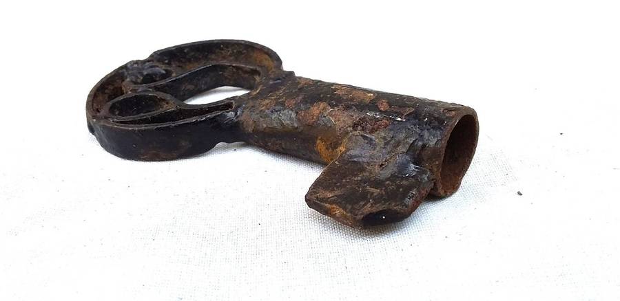 Antique Early 1800's Blacksmith Forged Steel Padlock with key