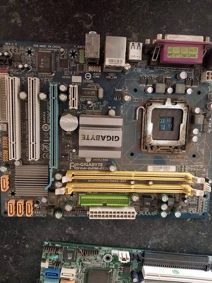 Motherboard LOT