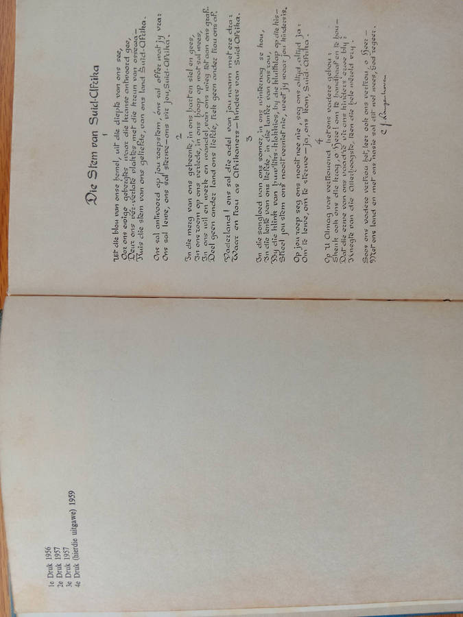 ESSAYS - LANGENHOVEN