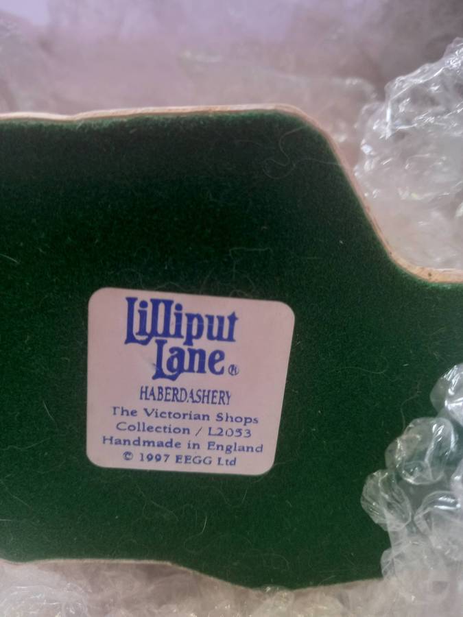 Vintage'Haberdashery'by Lilliput Lane Handmade Miniature Country Cottage Ornament
