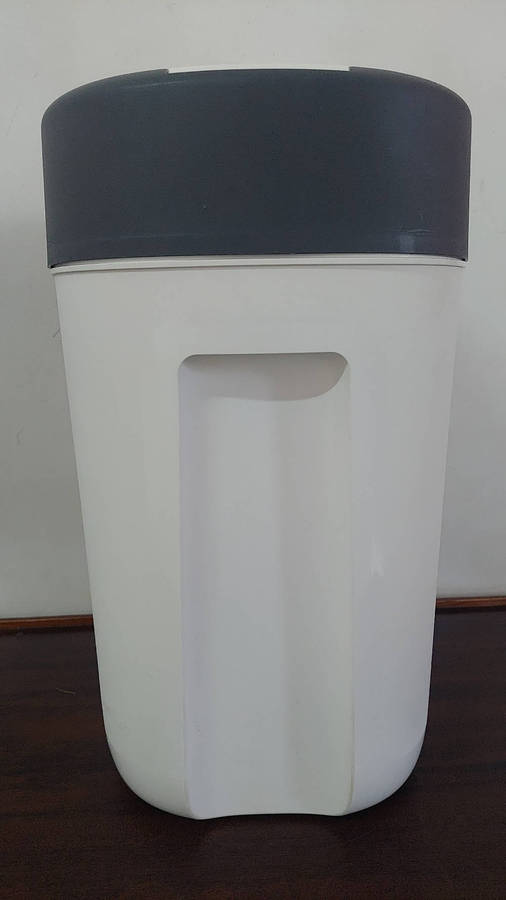 Tommee Tippee Twist And Click Advanced Nappy disposal Bin Cotton white