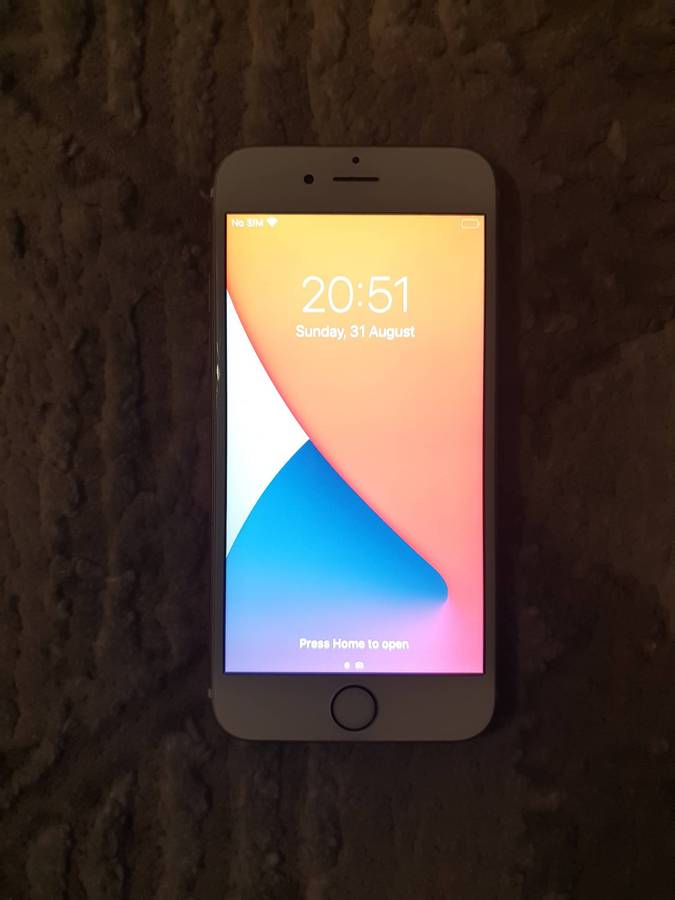 iPhone 6S in mint condition