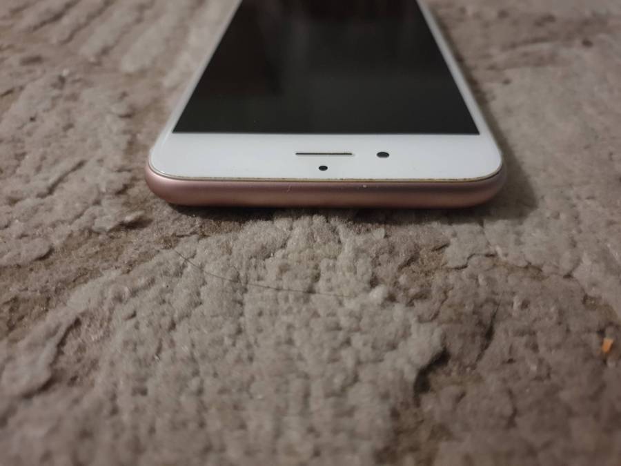 iPhone 6S in mint condition