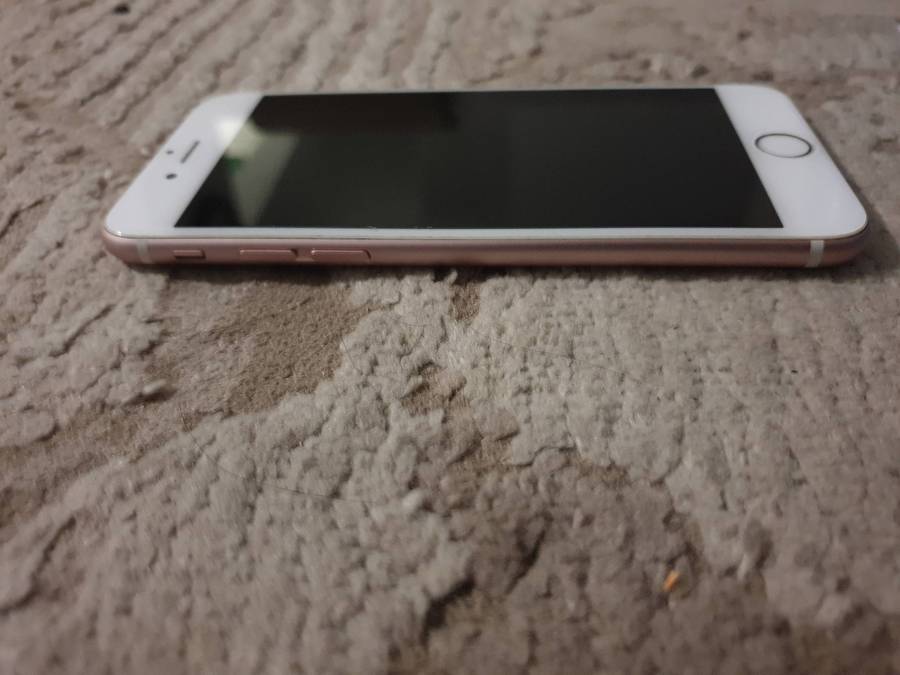 iPhone 6S in mint condition
