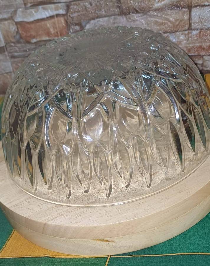 Crystal Serving Bowl  Interwoven Pattern  Pasari Indonesia  Decorative Glassware  1.5L
