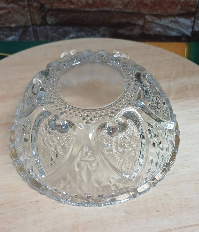 One vintage KIG Malaysia "Hearts and Roses" pressed glass candy dish.