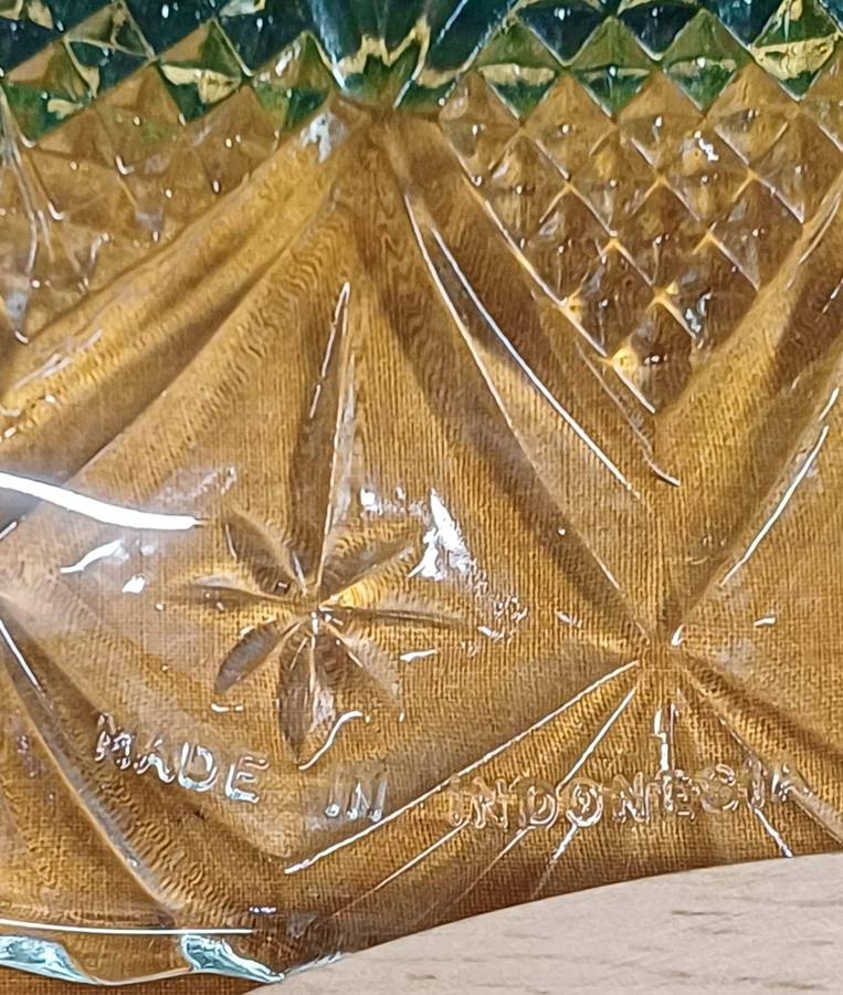 Clear Glass Serving Dish  Diamond Point Fans & Stars Pattern with Sawtooth Edge