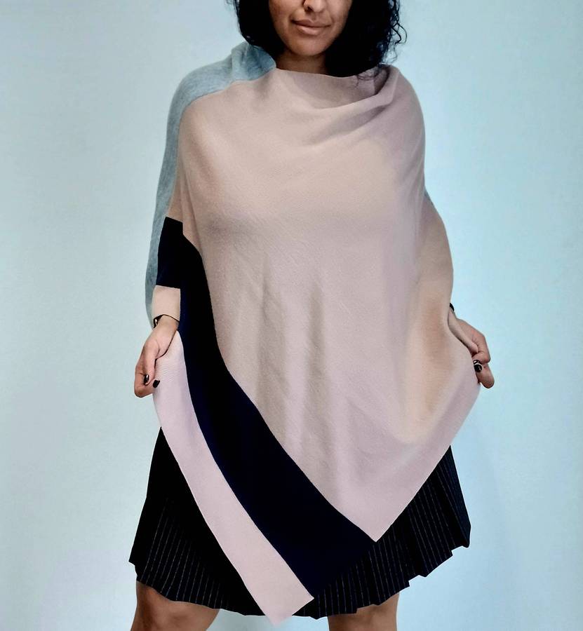 Good quality, pre-loved Cushy Pink Slipover Jersey