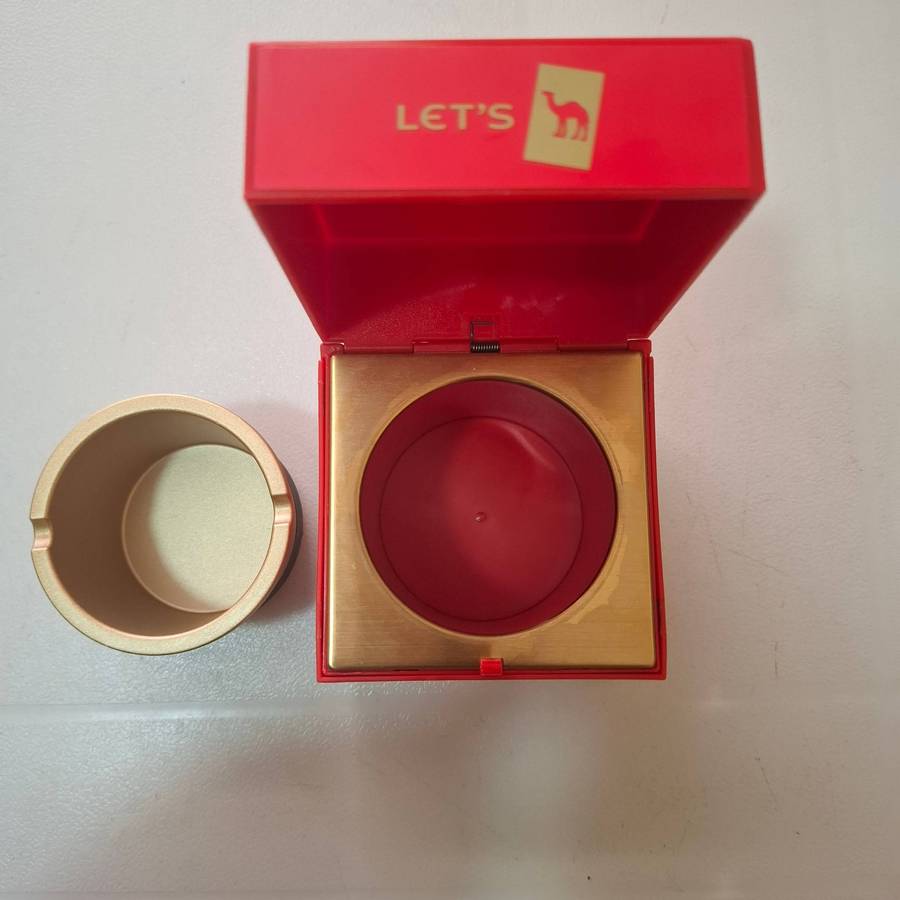 This is a Camel cigarette brand promotional ashtray, likely a collectible item given its decorative