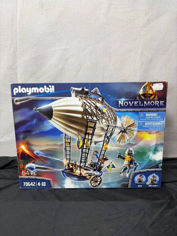 Large Playmobil Novelmore Set 70642 (R1400 retail pice)