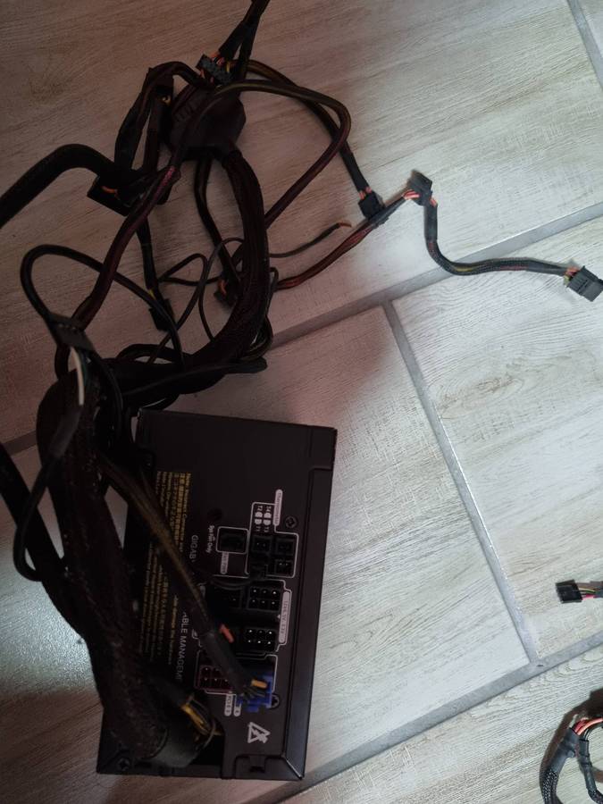 Gigabyte 550w psu with blue led fan