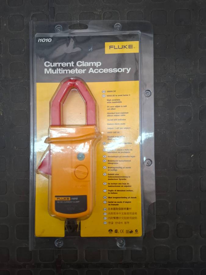 Fluke i1010 AC/DC Current Clamp