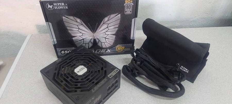 SuperFlower Leadex Silver 650w Power Supply