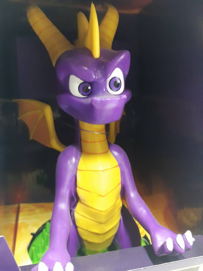Spyro the Dragon (New) - Cable Guys Phone & Controller Holder