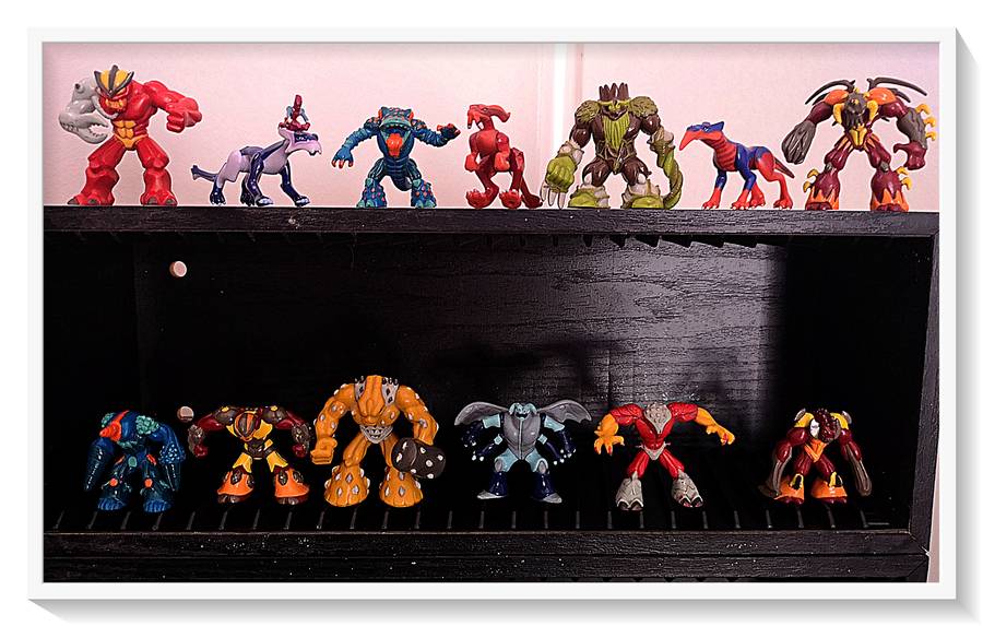 A Massive Gormiti Figurine Collection - See All Photos - Collection for a Fan *****