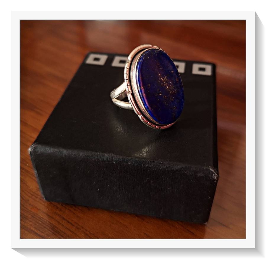 A Vintage Sterling Silver Ring - 925 AG Oval Lapis Lazuli Ring - Size 7