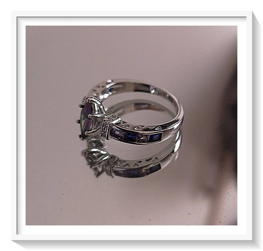 Sterling Silver 925 Ring - Ionised Crystal Quartz - Stone: Simulated Mystic Topaz - Size 8 For Her