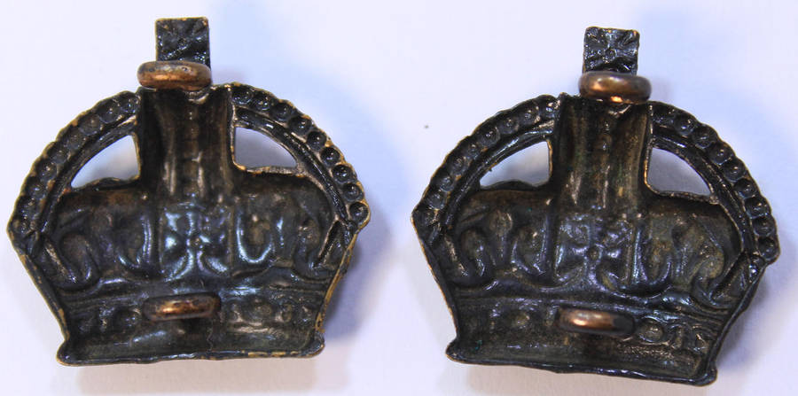 2 x Tudor Crown Rank Insignia Gilding Metal 1940's  WW2 British & Commomwealth Forces