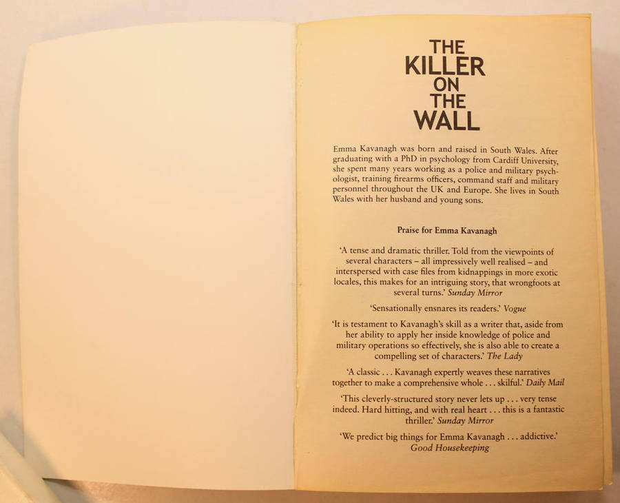 The Killer On The Wall by Emma Kavanagh Softcover Book