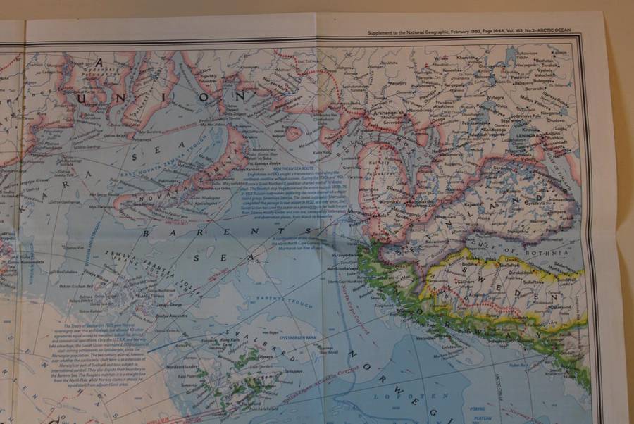 National Geographic Folded Map Arctic Ocean February 1983