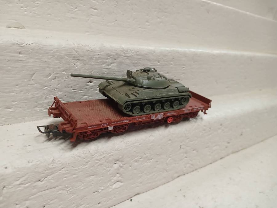 HO SCALE - ELECTROTREN - FLAT CAR WAGON WITH TANK LOAD