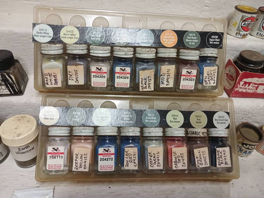 HO SCALE - VARIOUS MODEL PAINTS , POWDERS + SCENERY ACCESSORIES