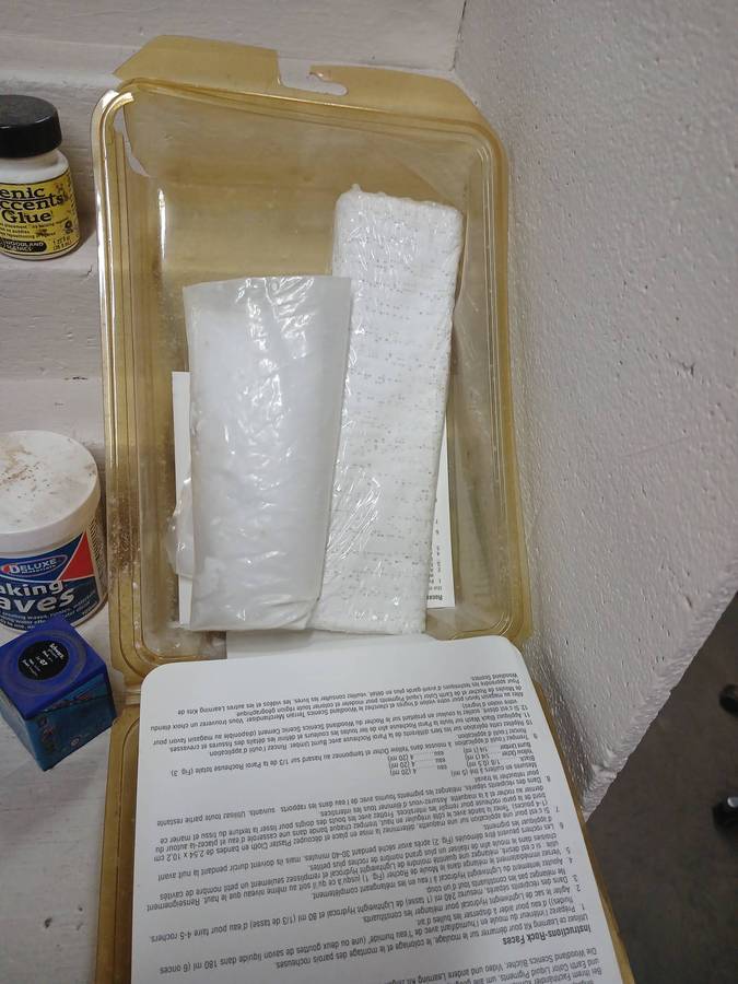 HO SCALE - VARIOUS MODEL PAINTS , POWDERS + SCENERY ACCESSORIES