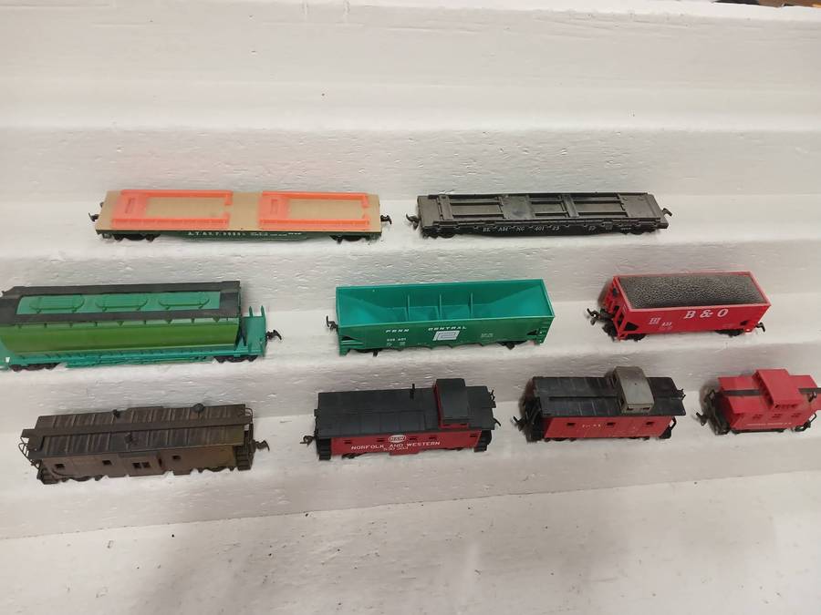 HO SCALE - MARKLIN GOODS WAGONS - X3