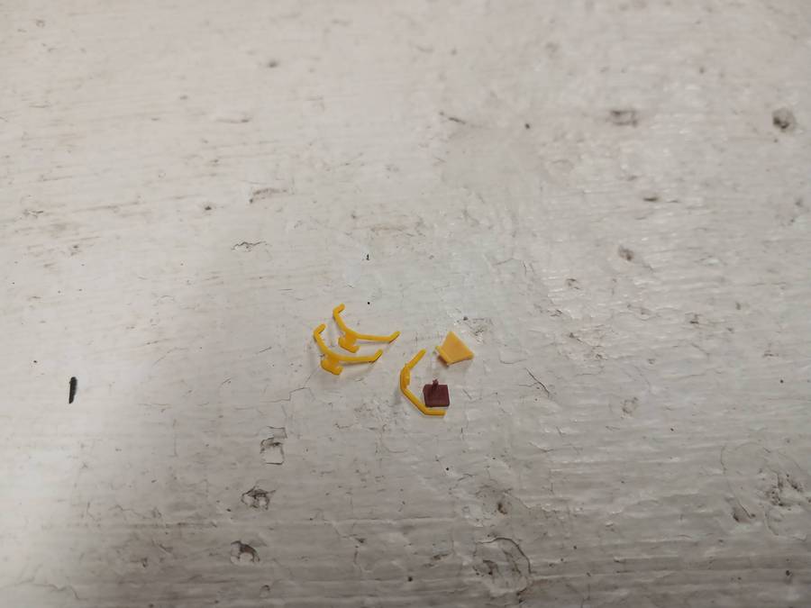 HO SCALE - PIKO - VARIOUS GOODS WAGONS - X4