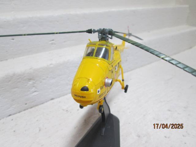 1:72 - DIE CAST MILITARY HELICOPTER  - 1976 WESTLAND WHIRLWIND